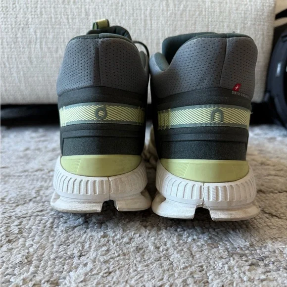 On Cloud Hi Edge Men’s Sneakers (Size 11) | Olive/Volt | Swiss Engineering - Picture 3 of 8